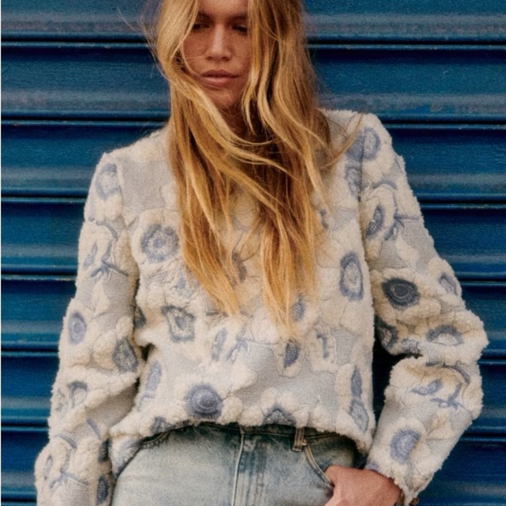 NWT Sezane Harlem Sweatshirt l Floral Blue and Cream Size 6